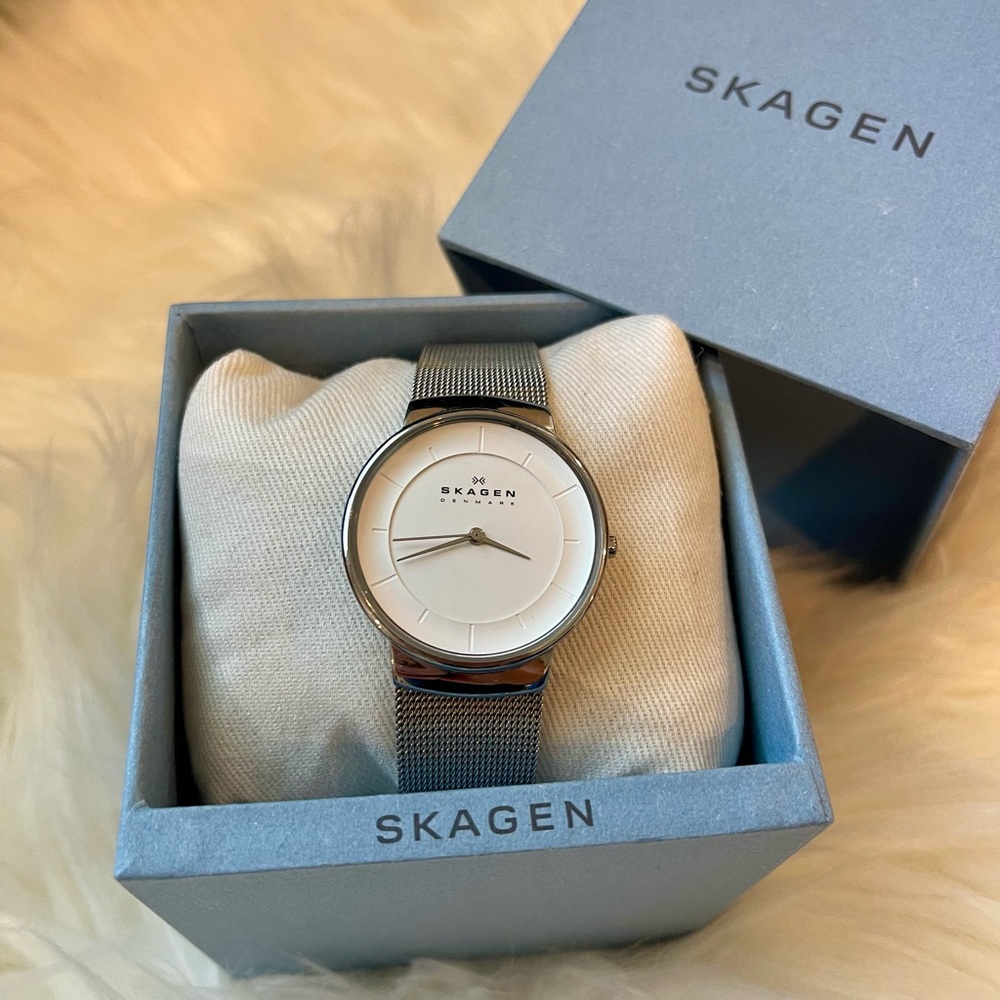 SKAGEN Women’s Watch Klassik 32mm White Dial Silver Stainless Steel Mesh